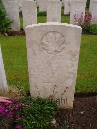 Etaples Military Cemetery - Japp, D H